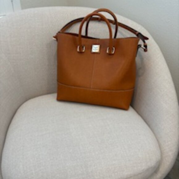 DOONEY & BOURKE LARGE BAG IN LUCIOUS CARAMEL COLOR - Picture 4 of 11